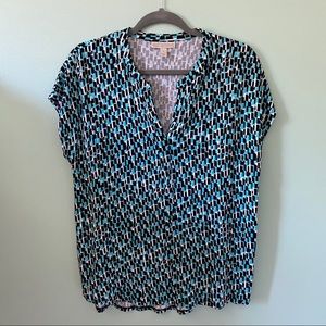 NWOT Dana Buchman Soft Black White and Blue Shirt